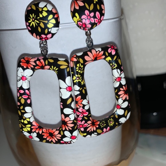 Acrylic Geometric Printing earring - Picture 2 of 2